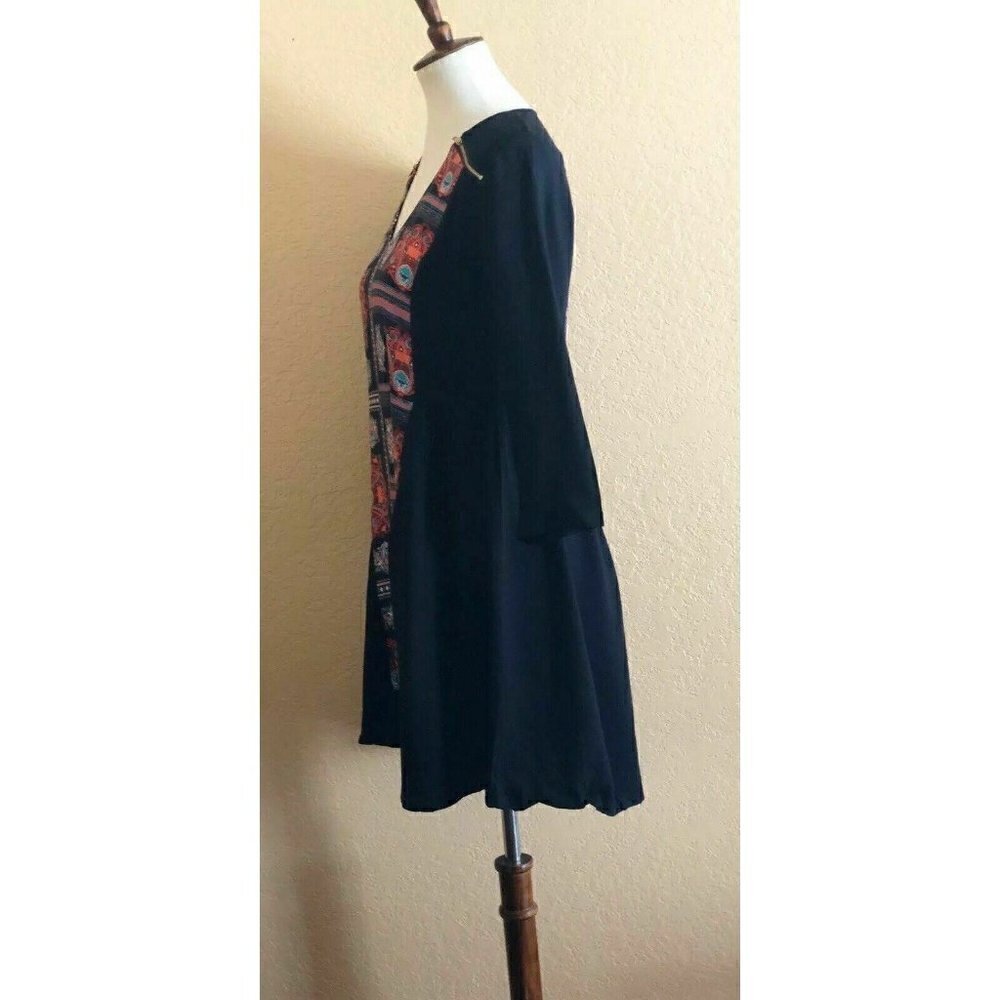 Three of something womens Black V-Neck Geo Shrine Storyteller Dress Size 4 - Picture 7 of 11